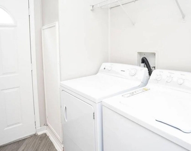 516 Stafford Spring Avenue - Photo Thumbnail 6