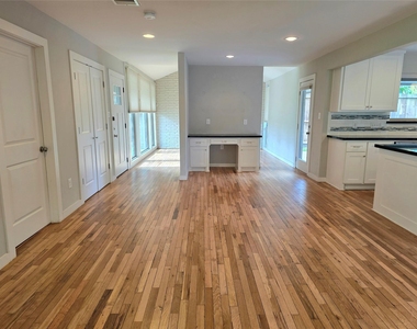 1763 Maux Drive - Photo Thumbnail 8
