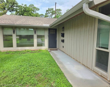 1763 Maux Drive - Photo Thumbnail 3