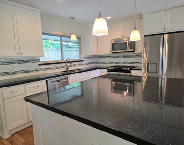 1763 Maux Drive - Photo Thumbnail 11
