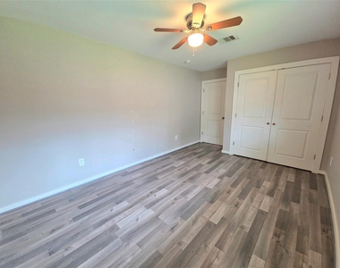 1763 Maux Drive - Photo Thumbnail 27