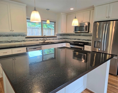 1763 Maux Drive - Photo Thumbnail 12