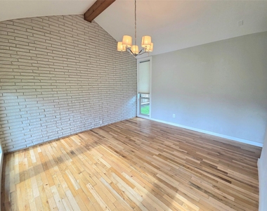 1763 Maux Drive - Photo Thumbnail 6