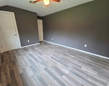 1763 Maux Drive - Photo Thumbnail 23