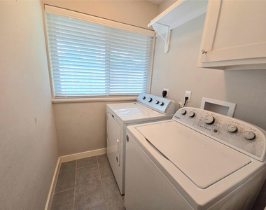 1763 Maux Drive - Photo Thumbnail 28