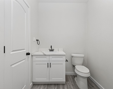 6921 Road 5503 - Photo Thumbnail 17