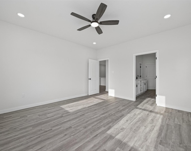 6921 Road 5503 - Photo Thumbnail 11