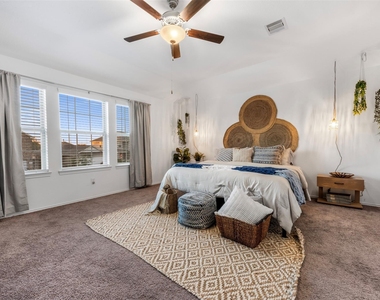 18426 White Stallion Lane - Photo Thumbnail 23
