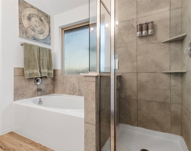 18426 White Stallion Lane - Photo Thumbnail 26