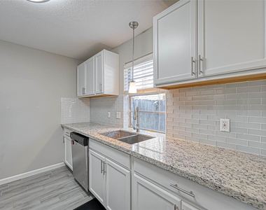 22622 John Rolfe Lane - Photo Thumbnail 7
