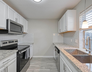 22622 John Rolfe Lane - Photo Thumbnail 6