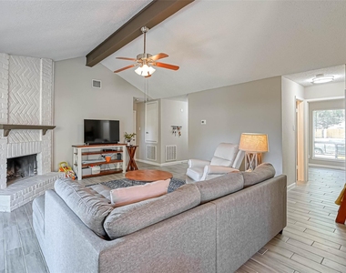 22622 John Rolfe Lane - Photo Thumbnail 3