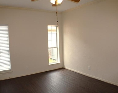7745 Pecan Drive - Photo Thumbnail 15