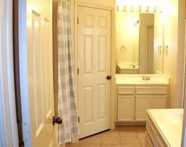 7745 Pecan Drive - Photo Thumbnail 12