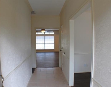 7745 Pecan Drive - Photo Thumbnail 2
