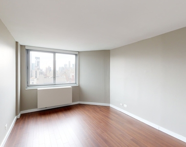 401 E 34th St - Photo Thumbnail 3