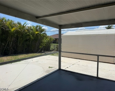 1424 Ne 13th Place - Photo Thumbnail 25