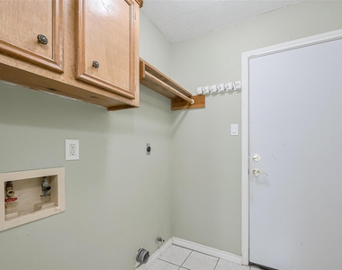1103 Cheyenne Meadows Drive - Photo Thumbnail 23