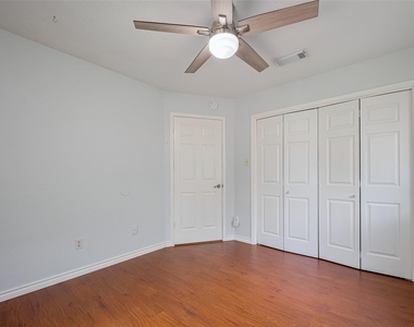 1103 Cheyenne Meadows Drive - Photo Thumbnail 30