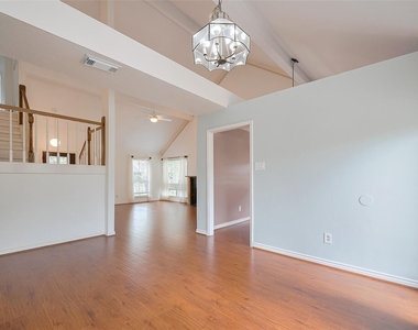 1103 Cheyenne Meadows Drive - Photo Thumbnail 9