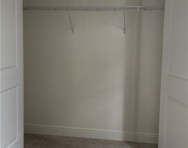2231 Ne 1st Terrace - Photo Thumbnail 17