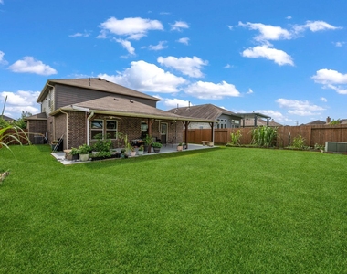 8831 W Crescent Lake Circle - Photo Thumbnail 25