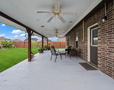 8831 W Crescent Lake Circle - Photo Thumbnail 24