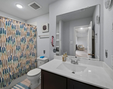 8831 W Crescent Lake Circle - Photo Thumbnail 19