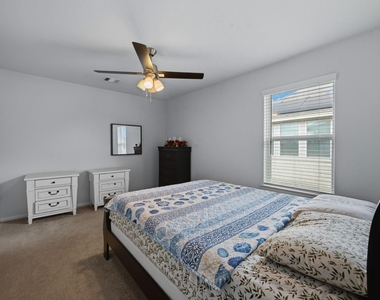 8831 W Crescent Lake Circle - Photo Thumbnail 18