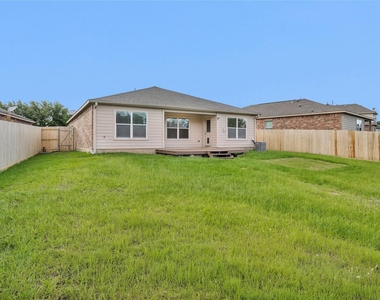 30822 W Lost Creek Boulevard - Photo Thumbnail 32