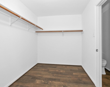 30822 W Lost Creek Boulevard - Photo Thumbnail 26