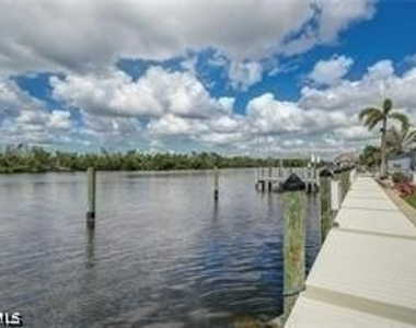 4826 Sw 29th Avenue - Photo Thumbnail 8