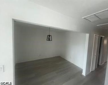 4826 Sw 29th Avenue - Photo Thumbnail 3