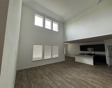 7326 Audubon Russet Drive - Photo Thumbnail 14