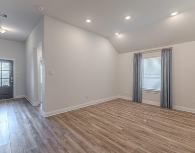 9840 Sweet Flag Court - Photo Thumbnail 11