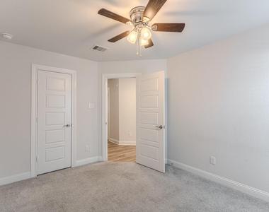 9840 Sweet Flag Court - Photo Thumbnail 34