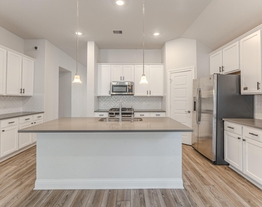 9840 Sweet Flag Court - Photo Thumbnail 16