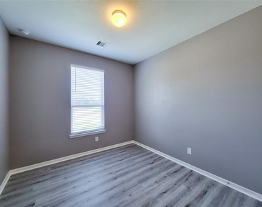 14202 Persimmon Woods Drive - Photo Thumbnail 26