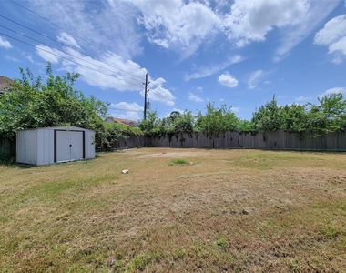 14202 Persimmon Woods Drive - Photo Thumbnail 33