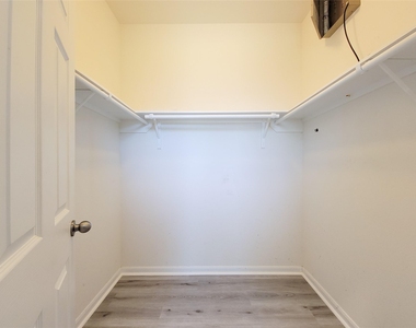 14202 Persimmon Woods Drive - Photo Thumbnail 12