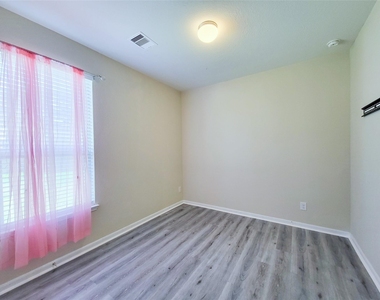 14202 Persimmon Woods Drive - Photo Thumbnail 30