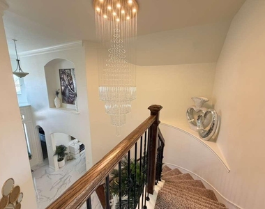 17519 Murrayfield Court - Photo Thumbnail 13