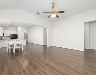 2826 Painted Sunrise Trail - Photo Thumbnail 10