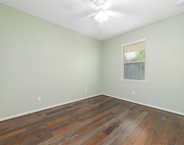 2826 Painted Sunrise Trail - Photo Thumbnail 19