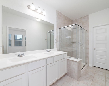 2826 Painted Sunrise Trail - Photo Thumbnail 14
