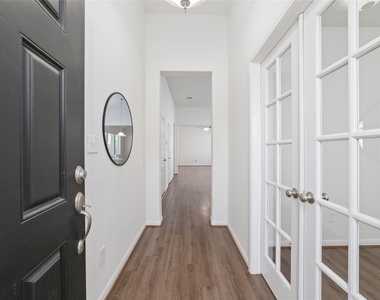 2826 Painted Sunrise Trail - Photo Thumbnail 2
