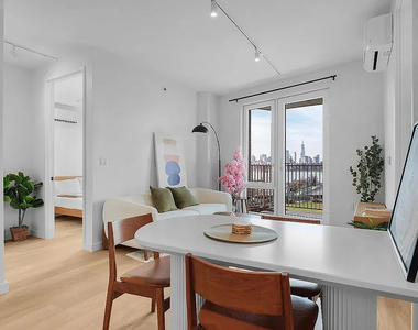 16 West Street - Photo Thumbnail 3