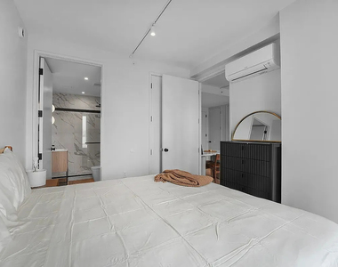 16 West Street - Photo Thumbnail 8
