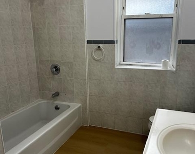 440 Highland - Photo Thumbnail 6
