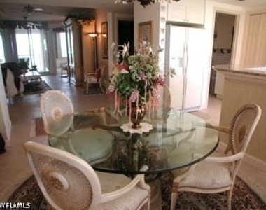 7117 Pelican Bay Boulevard - Photo Thumbnail 4